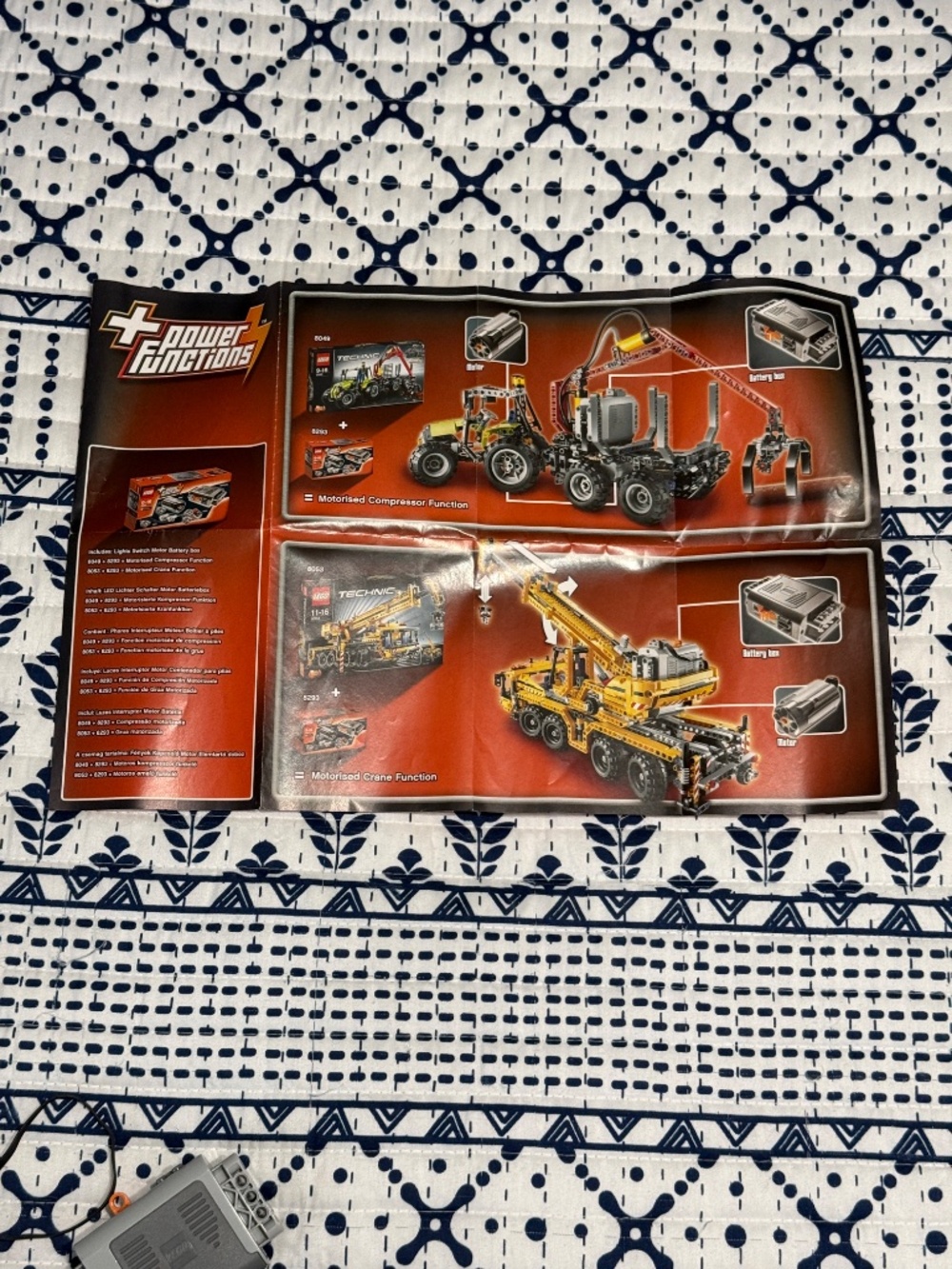 LEGO Technic Pick-Up Tow Truck (Set 9395) and Power Functions Motor (Set 8293) - Picture 8 of 11